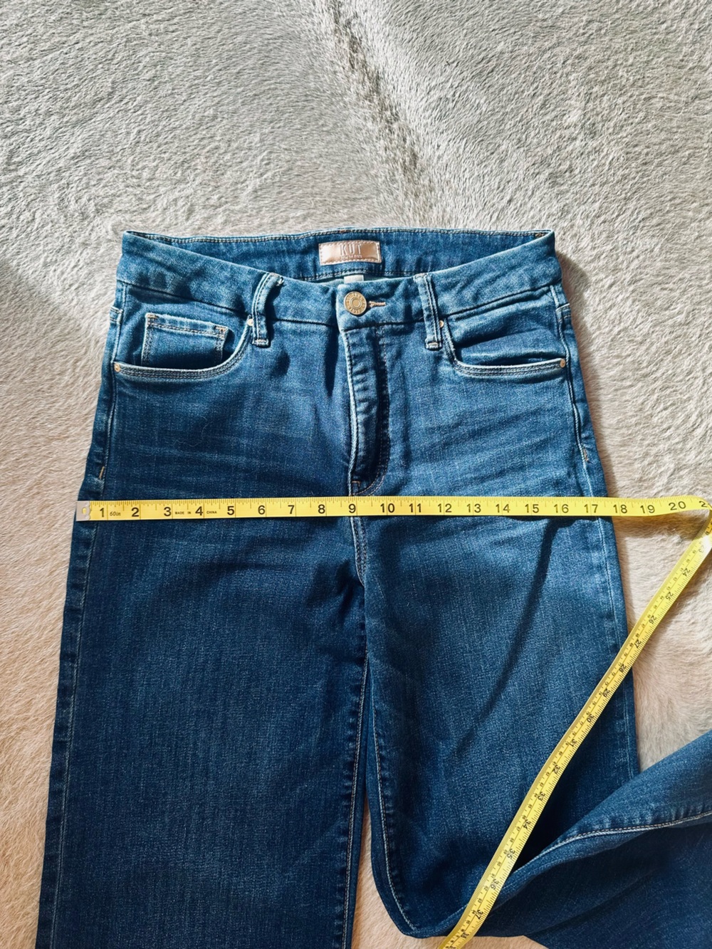 Kut from the Kloth MEG Fab Ab Blue Cropped Straight Jeans raw hem - Picture 10 of 10